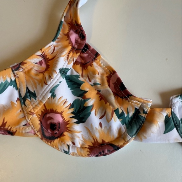 Nasty Gal Sunflower Tie Bikini and Scrunchie Set Size 2 NWT - Picture 8 of 16